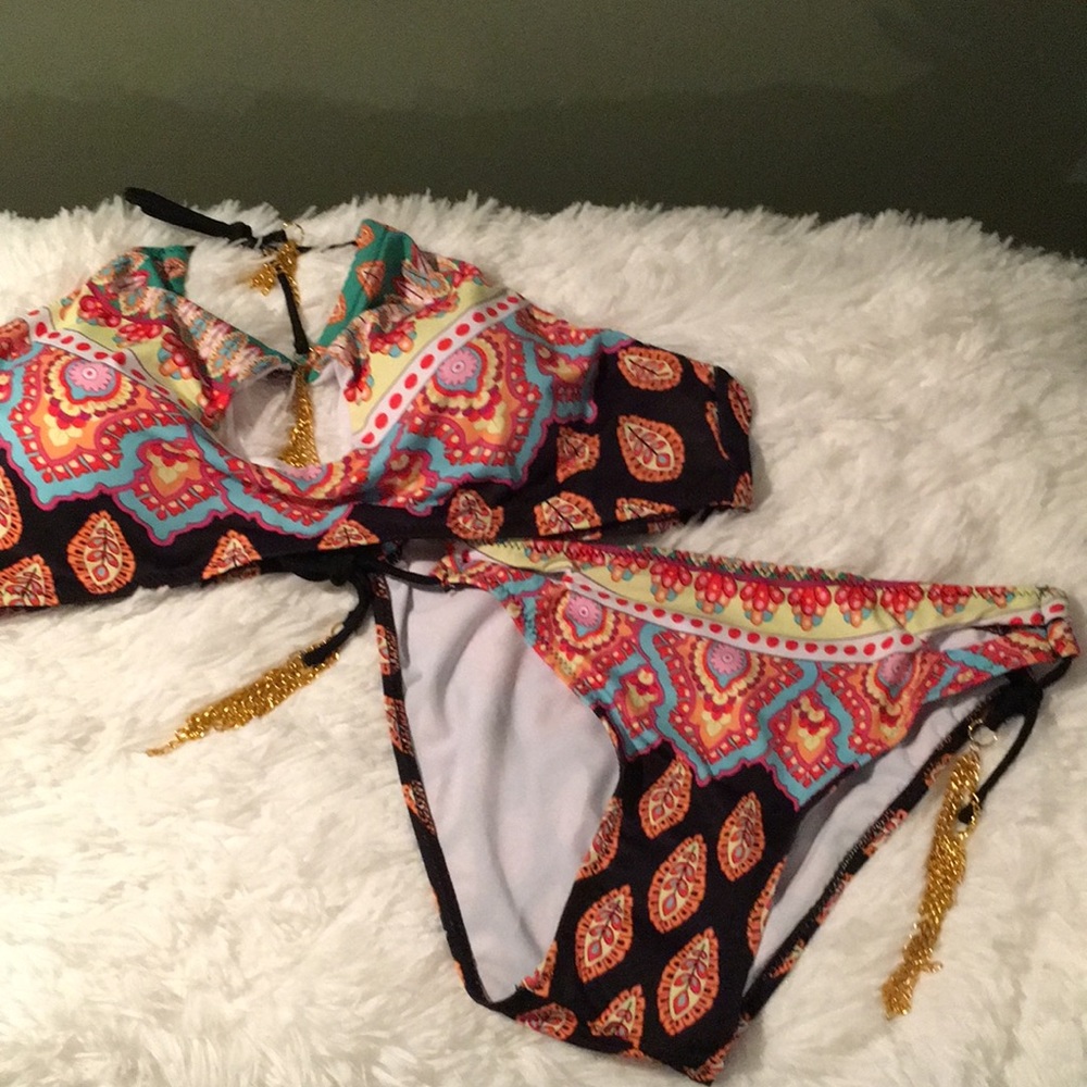 NWT- paisley swimsuit